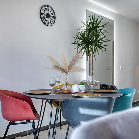New! Stylish 2br Minutes Walk From Valletta By Sf Homes *