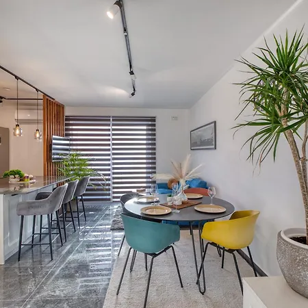 New! Stylish 2br Minutes Walk From Valletta By Sf Homes Pietà