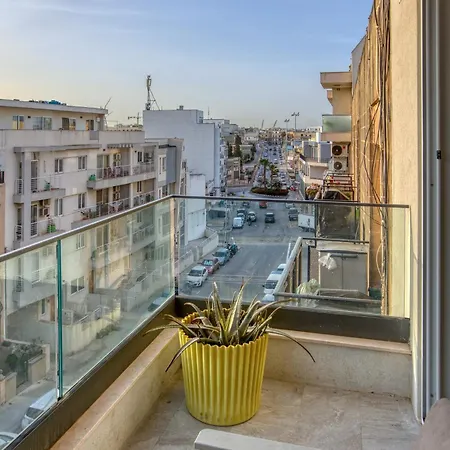 New! Stylish 2br Minutes Walk From Valletta By Sf Homes Lejlighed *