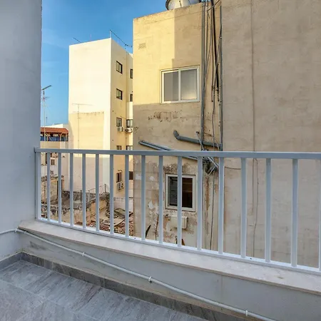 New! Stylish 2br Minutes Walk From Valletta By Sf Homes Lejlighed *