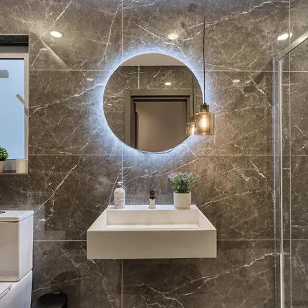 New! Stylish 2br Minutes Walk From Valletta By Sf Homes *