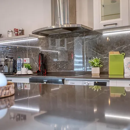 New! Stylish 2br Minutes Walk From Valletta By Sf Homes